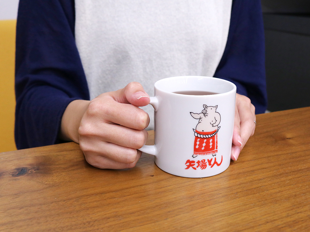 個性豊かなぶーちゃん柄が楽しい！マグカップ(B) | カタログ - 矢場と