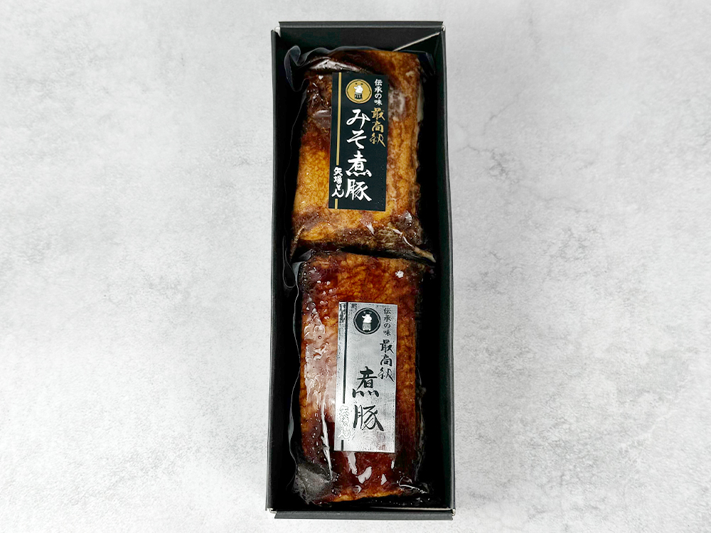 黒箱化粧箱入り